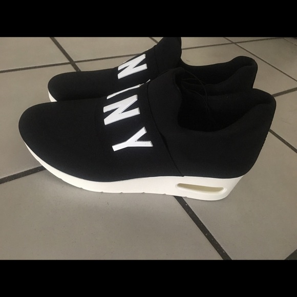 dkny tennis shoes